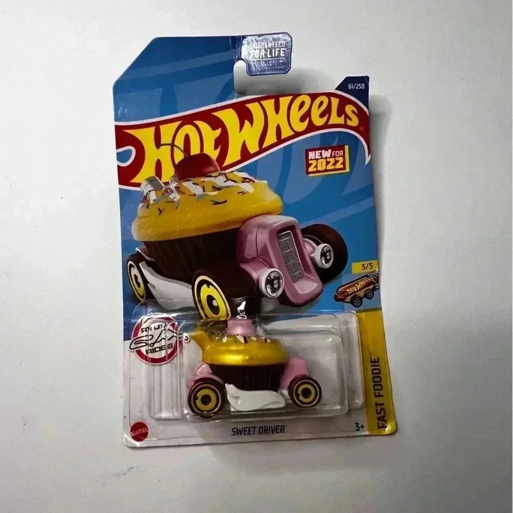 New Lot Of 2 Hot Wheels Fast Foodie Die Cast Cars #82 And #61